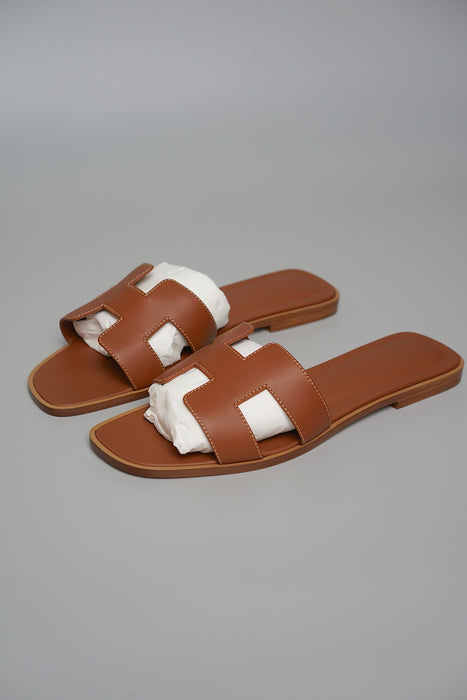 Hermes Oran Sandals in Gold Size 39 (Brand New)