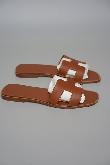 Hermes Oran Sandals in Gold Size 39 (Brand New)