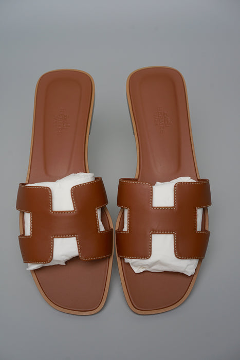 Hermes Oran Sandals in Gold Size 39 (Brand New)
