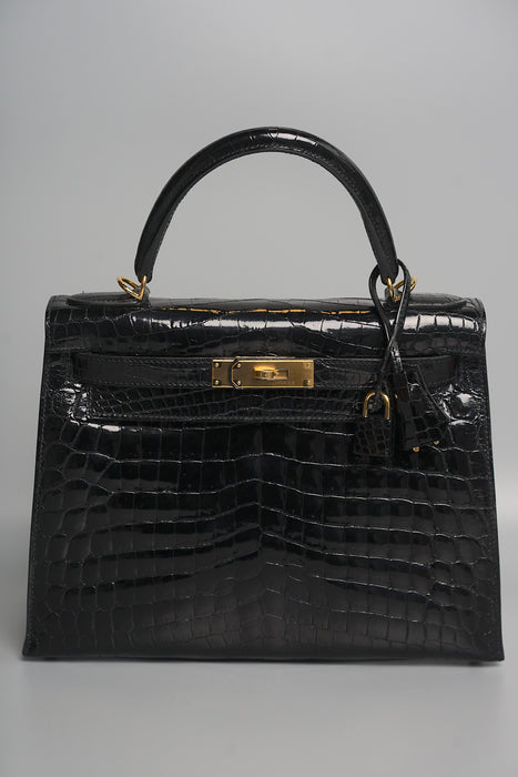 Hermes Kelly 28 in Black Shiny Alligator Ghw