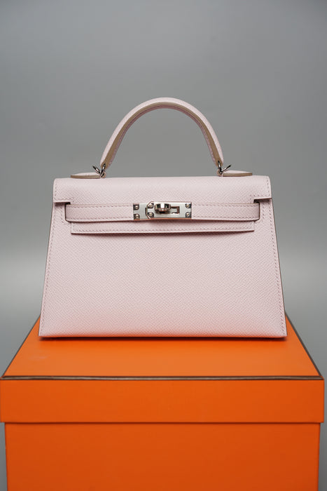 Hermes Kelly 20 in Mauve Pale Phw (Brand New)