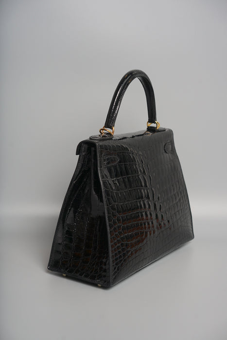 Hermes Kelly 28 in Black Shiny Alligator Ghw