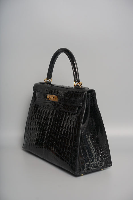 Hermes Kelly 28 in Black Shiny Alligator Ghw