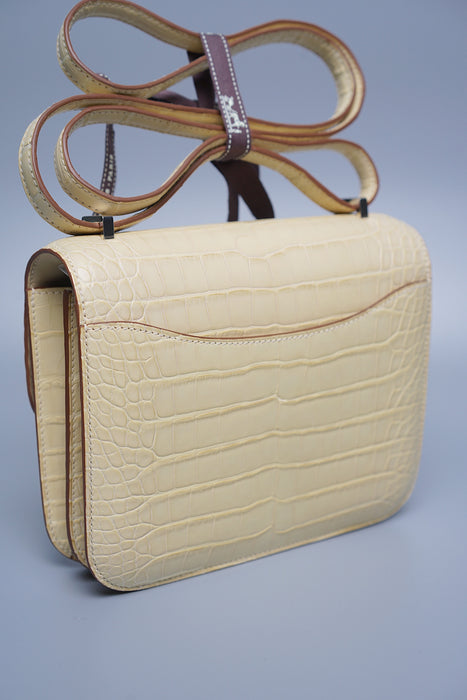 Hermes Constance 18 in Vanilla Matte Croc Phw (Brand New)