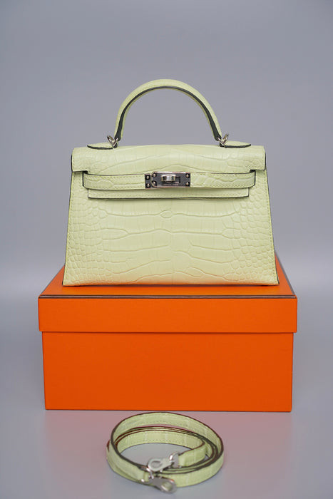Hermes Kelly 20 in Jaune Bourgeon Matte Phw (Brand New)