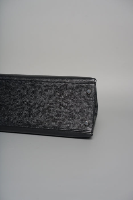 Hermes Kelly 28 in Black Epsom Sellier Phw