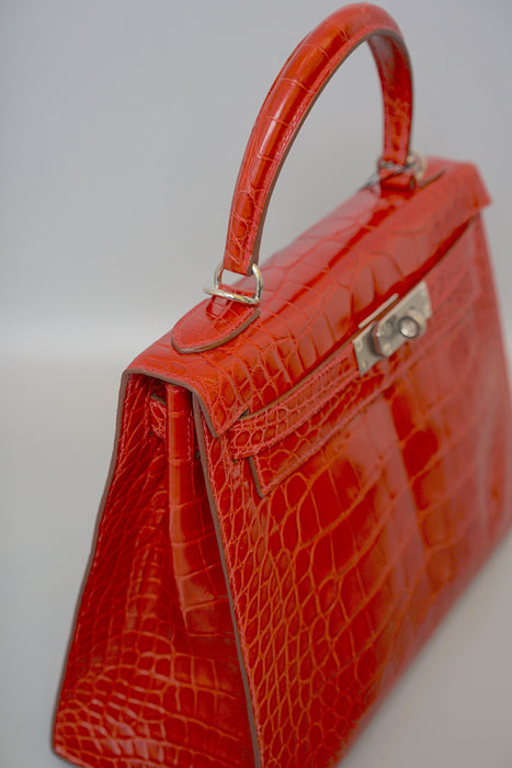Hermes Kelly 28 in Braise Shiny Alligator Phw