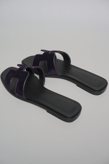 Hermes Oran Sandal in Violet Fonce Size 37.5 (Brand New)