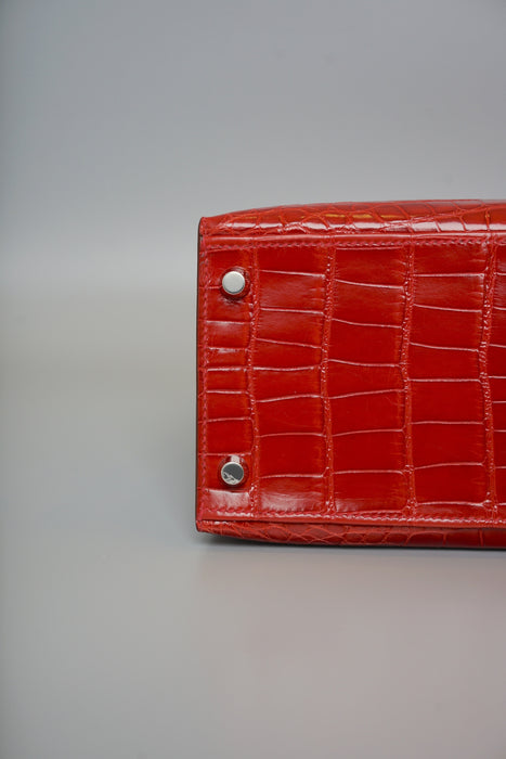 Hermes Kelly 28 in Braise Shiny Alligator Phw