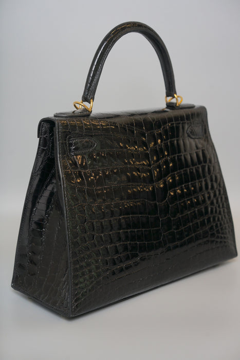 Hermes Kelly 28 in Black Shiny Niloticus Ghw ( Brand New)