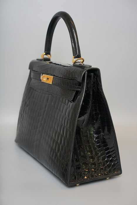 Hermes Kelly 28 in Black Shiny Niloticus Ghw ( Brand New)