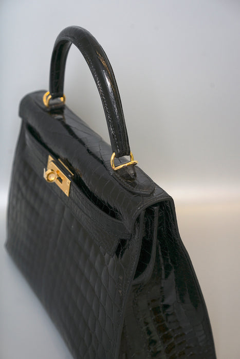 Hermes Kelly 28 in Black Shiny Niloticus Ghw ( Brand New)