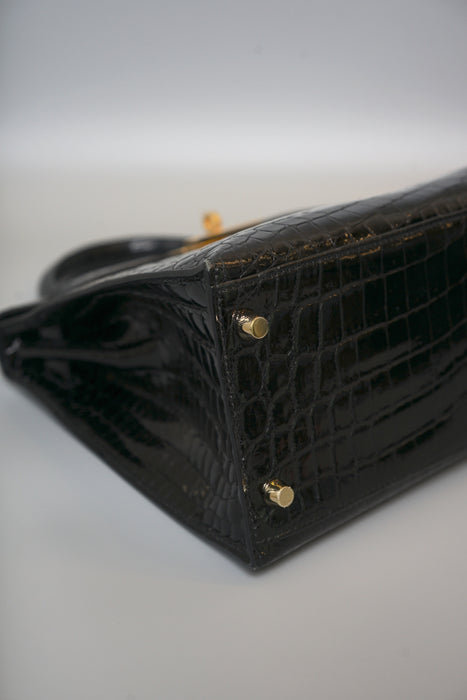 Hermes Kelly 28 in Black Shiny Niloticus Ghw ( Brand New)