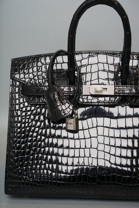 Hermes Birkin 25 Sellier in Black Shiny Porosus Diamonds Phw
