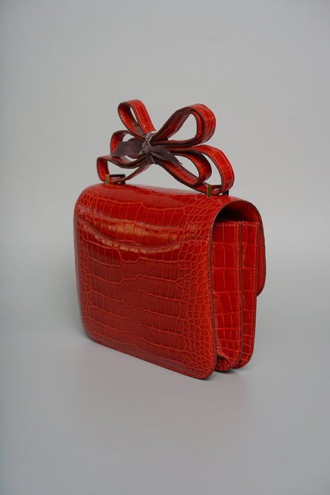 Hermes Constance 18 in Geranium Shiny Alligator Ghw
