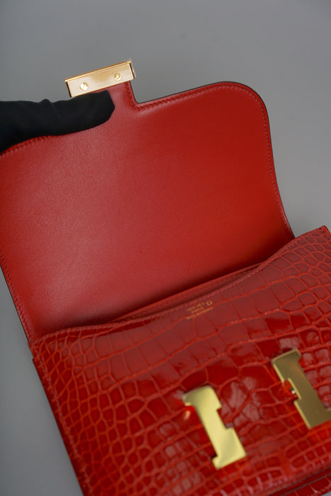 Hermes Constance 18 in Geranium Shiny Alligator Ghw