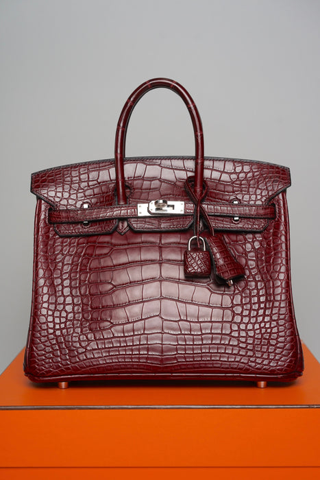 Hermes Birkin 25 in Burgundy / Bordeaux Matte Alligator Phw