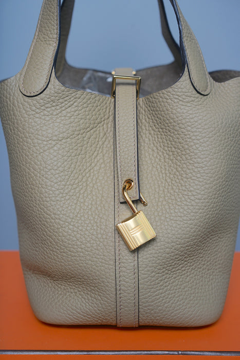 Hermes Picotin 18 Clemence in Beige Marfa Ghw