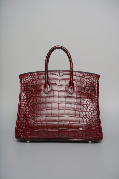 Hermes Birkin 25 in Burgundy / Bordeaux Matte Alligator Phw