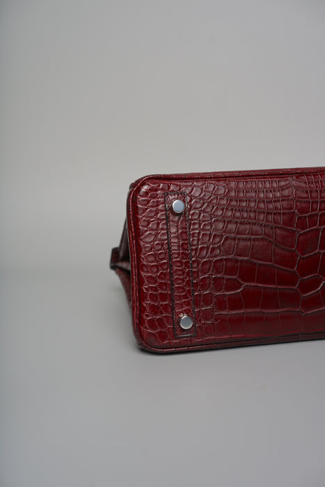 Hermes Birkin 25 in Burgundy / Bordeaux Matte Alligator Phw