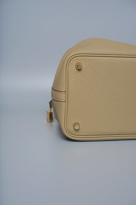 Hermes Picotin 18 Clemence in Beige Marfa Ghw