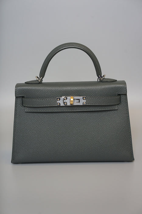 Hermes Kelly 20 in Vert Mangrove Epsom Electrum