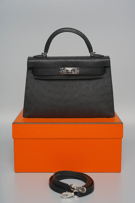 Hermes Kelly 20 in Black Ostrich Phw (Brand New)