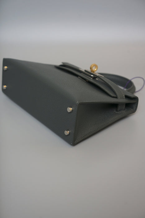 Hermes Kelly 20 in Vert Mangrove Epsom Electrum