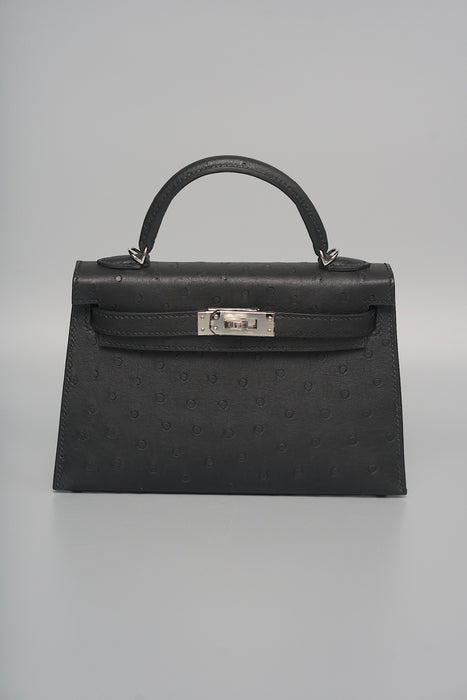 Hermes Kelly 20 in Black Ostrich Phw (Brand New)