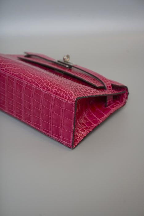 Hermes Kelly Pochette in Rose Scheherazade Shiny Alligator Phw