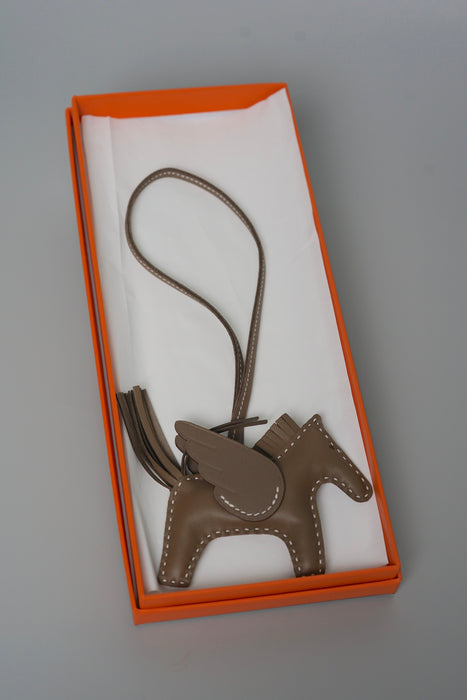 Hermes Rodeo Pegase Charm PM in Etoupe Milo Lambskin (Brand New)
