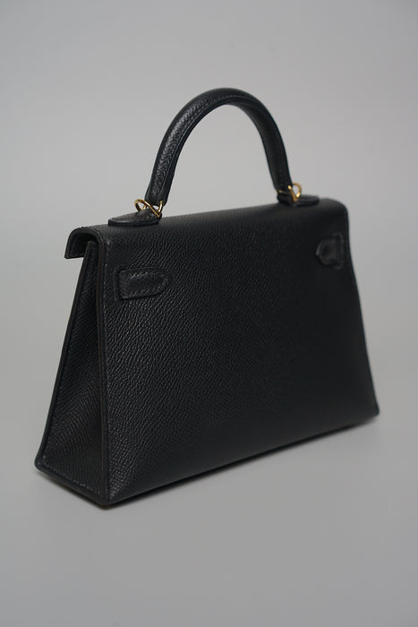 Hermes Kelly 20 in Noir Epsom Ghw (Brand New)