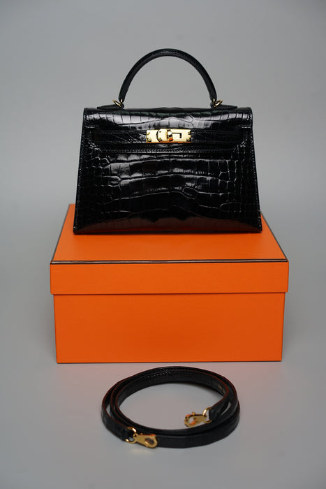 Hermes Kelly II Sellier 20 in Noir Shiny Alligator Ghw