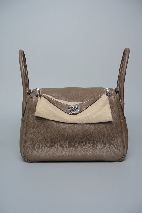 Hermes Lindy 26 in Etoupe Phw (Brand New)
