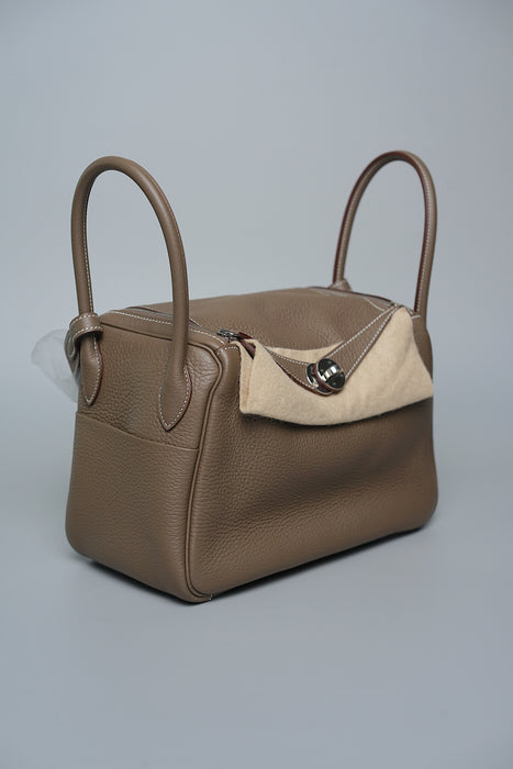 Hermes Lindy 26 in Etoupe Phw (Brand New)
