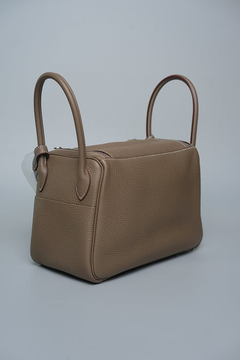 Hermes Lindy 26 in Etoupe Phw (Brand New)