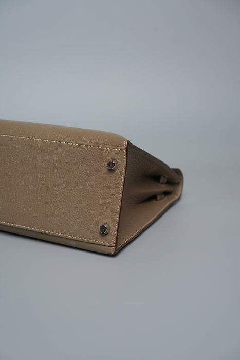 Hermes Kelly 28 Retourne in Etoupe Chèvre Phw