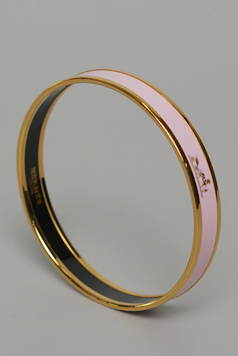 ⁠Hermes Uni Bangle in Rose Candeur Rghw