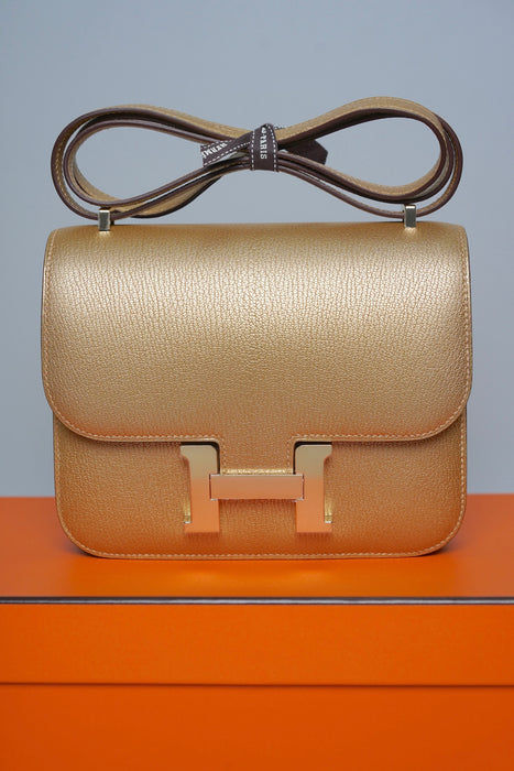 Hermes Constance 18 in Dore Chevre Permabrass (Brand New)