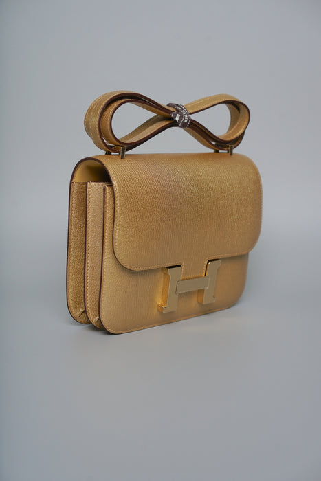Hermes Constance 18 in Dore Chevre Permabrass (Brand New)