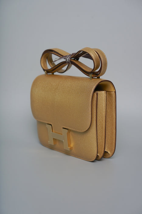 Hermes Constance 18 in Dore Chevre Permabrass (Brand New)