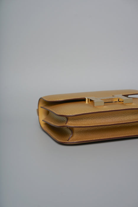 Hermes Constance 18 in Dore Chevre Permabrass (Brand New)