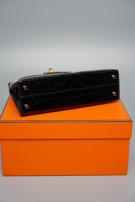 Hermes Kelly 20 in Shiny alligator in Black Ghw (Brand New)