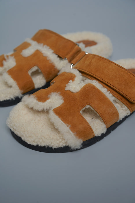 Hermes Chypre Shearling  Sandals in Naturel / Ecru Size 36 (Brand New)