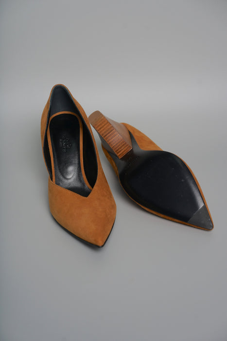 Hermes Escarpin Fatale 85 Chevre Velours Pumps Heel in Naturel Size 37.5 (Brand New)