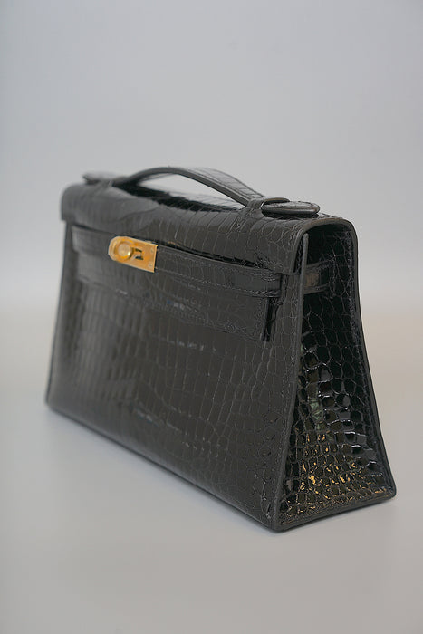 Hermes Kelly Pochette in Black Shiny Porosus Ghw