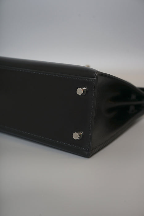 Hermes Kelly 25 in Black Box Phw (Brand New)