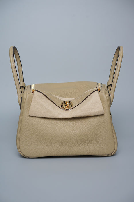 Hermes Lindy 26 in Trench Ghw (Brand New)