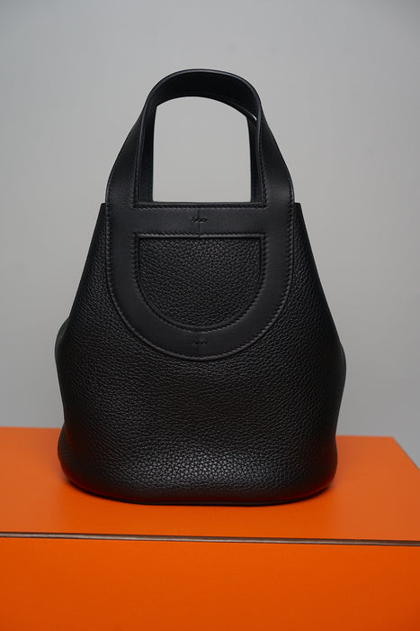 Hermes In The Loop in Noir Ghw