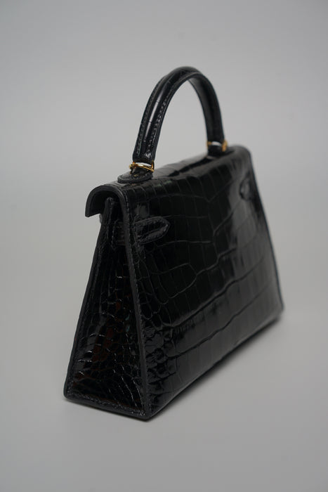 Hermes Kelly II Sellier 20 in Noir Shiny Alligator Ghw